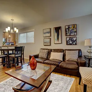 Cozy 2 Bedroom Townhouse In Northgate United States