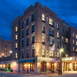 holiday-inn-savannah-historic-district.top-hotels-in-savannah.com/