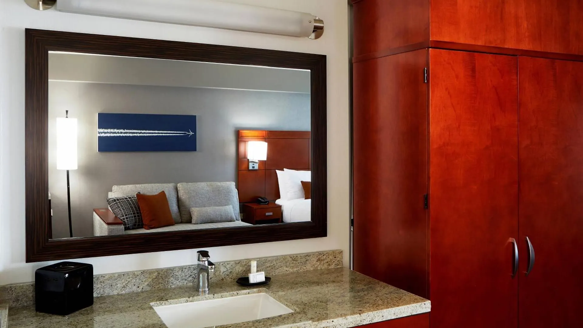 Courtyard By Marriott Los Angeles Lax / Century Boulevard 3*,