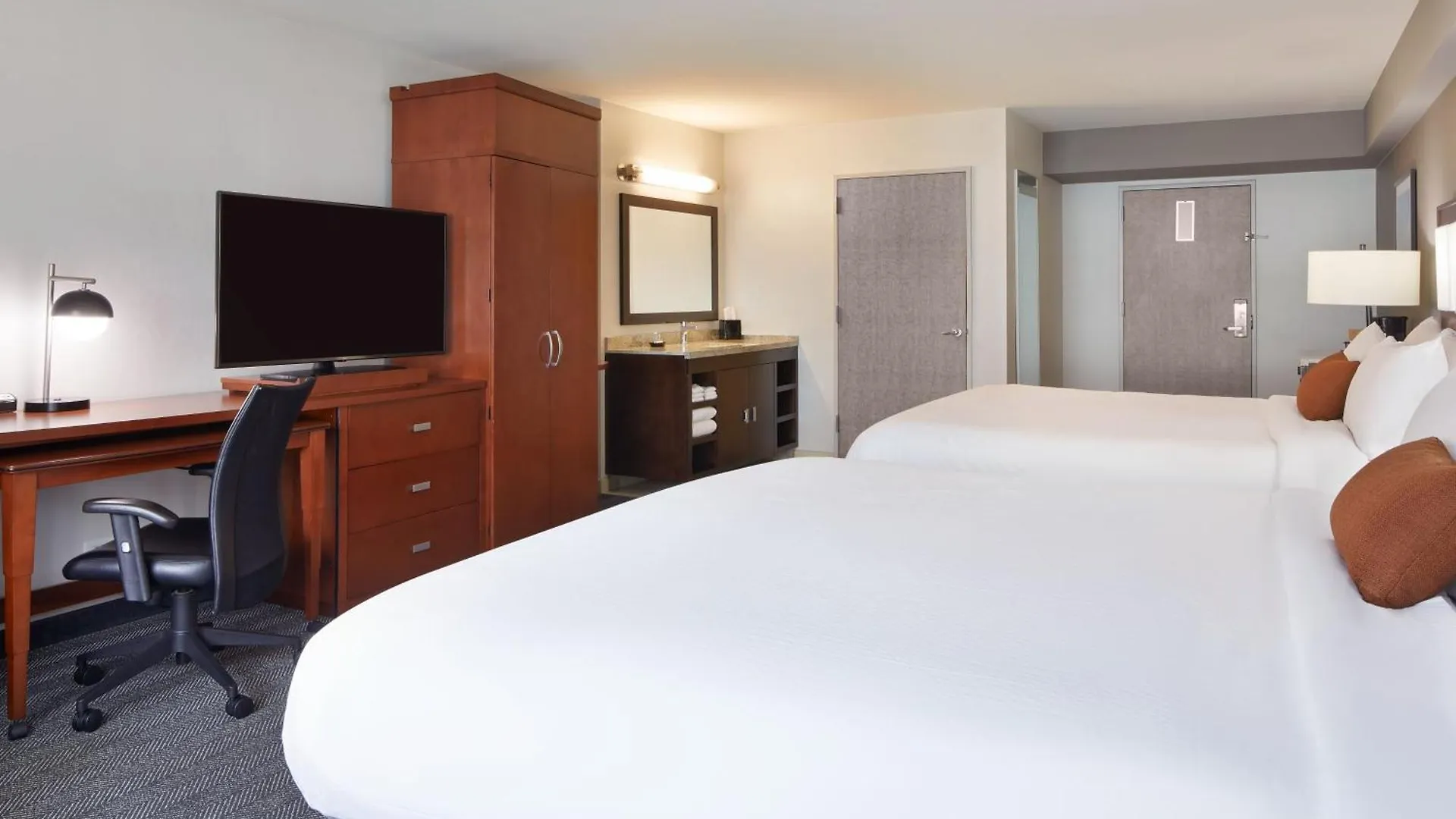 Courtyard By Marriott Los Angeles Lax / Century Boulevard Hotel